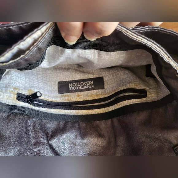 Kenneth Cole Reaction 10" c 5" grey metallic fabric small purse - Picture 6 of 9